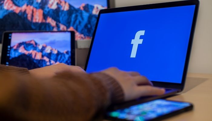 Facebook gains momentum in Vietnam through e-commerce service: report