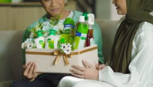 Dettol Malaysia inspires new parents in heartwarming campaign for Parents’ Day