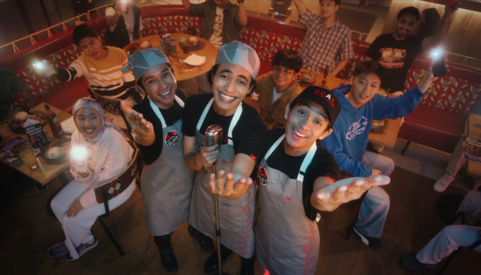 Nando’s Malaysia drops a spicy new love anthem with a little help from the 90s