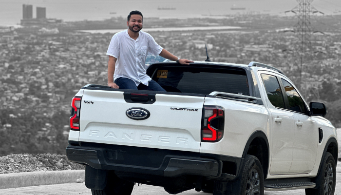 #IDRIVEFORD CAMPAIGN